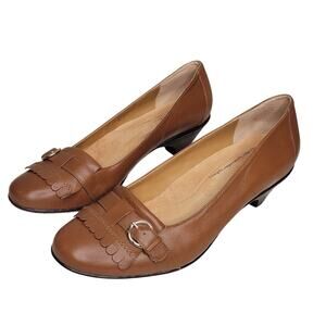 Softspots Tan Loafers Womens Size 11 M Leather Slip On Comfort Heels Buckle Soft